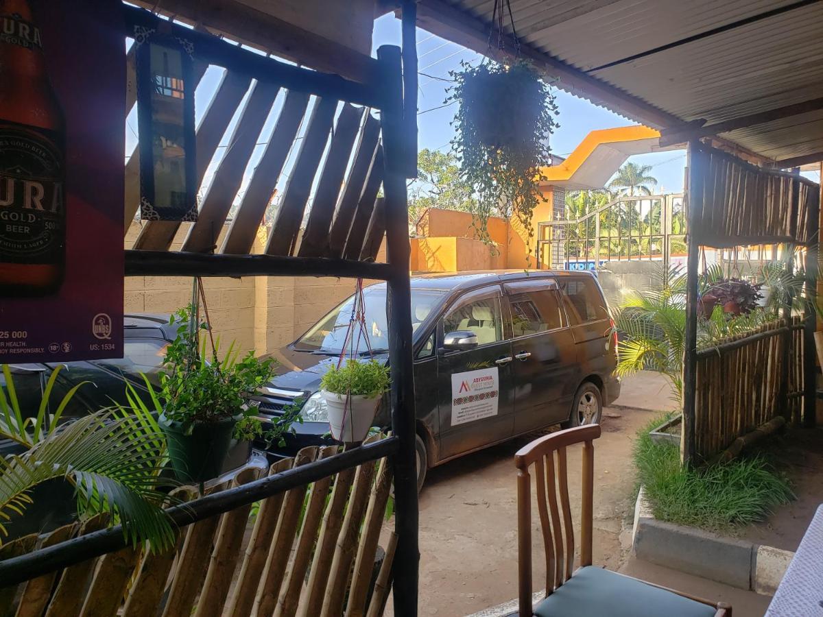 Abyssinia Guest House And Ethiopian Restaurant Entebbe Exteriér fotografie